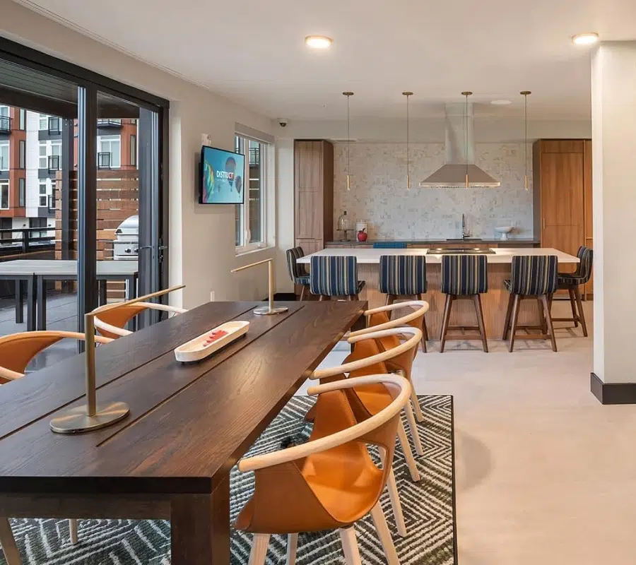 Modern kitchen with dining area