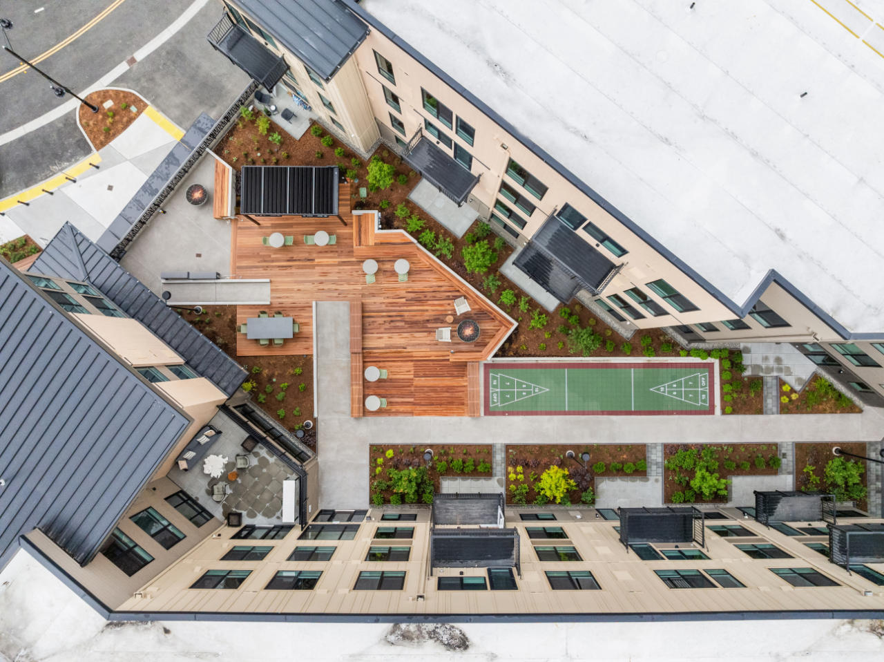 Eastrail Flats — aerial view of the courtyard