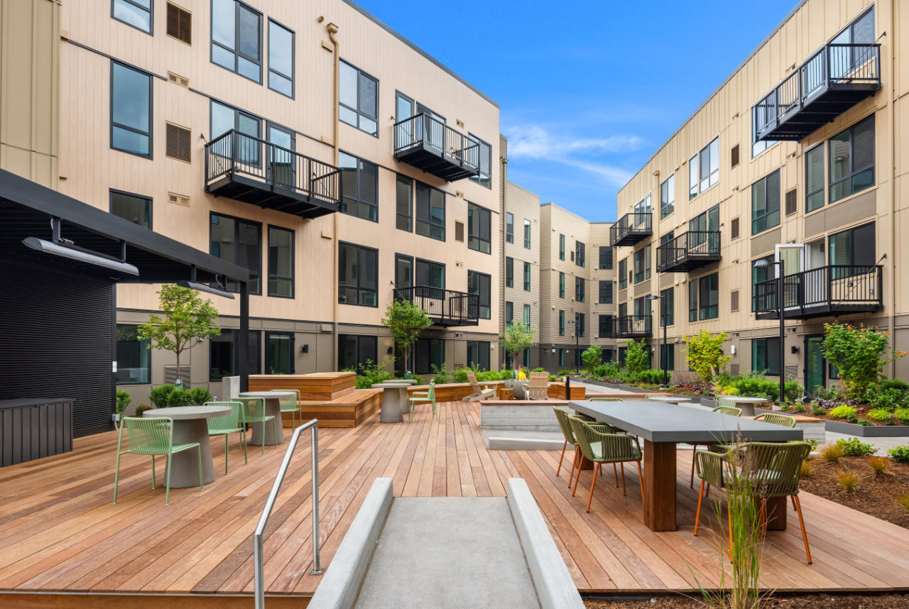 Eastrail Flats — courtyard looking east