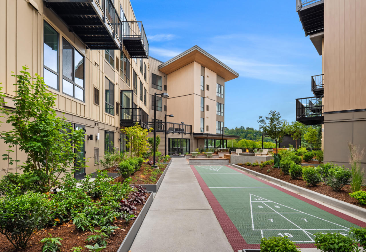 Eastrail Flats — courtyard looking southwest