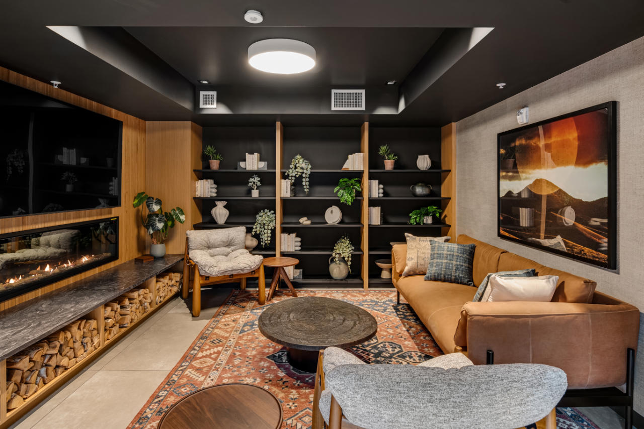Eastrail Flats — resident lounge